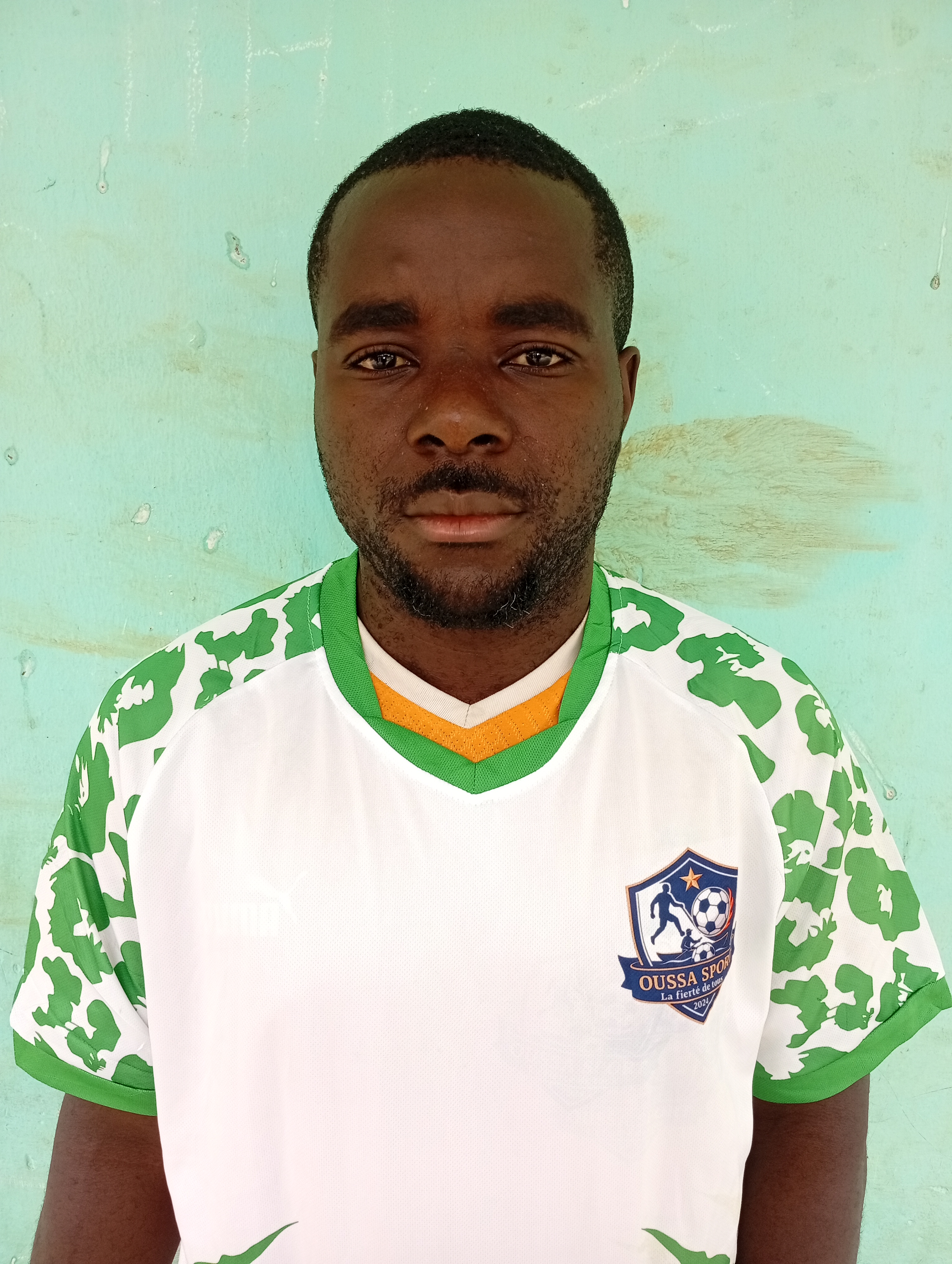 YEBE NDJAKODI Aaron levy
